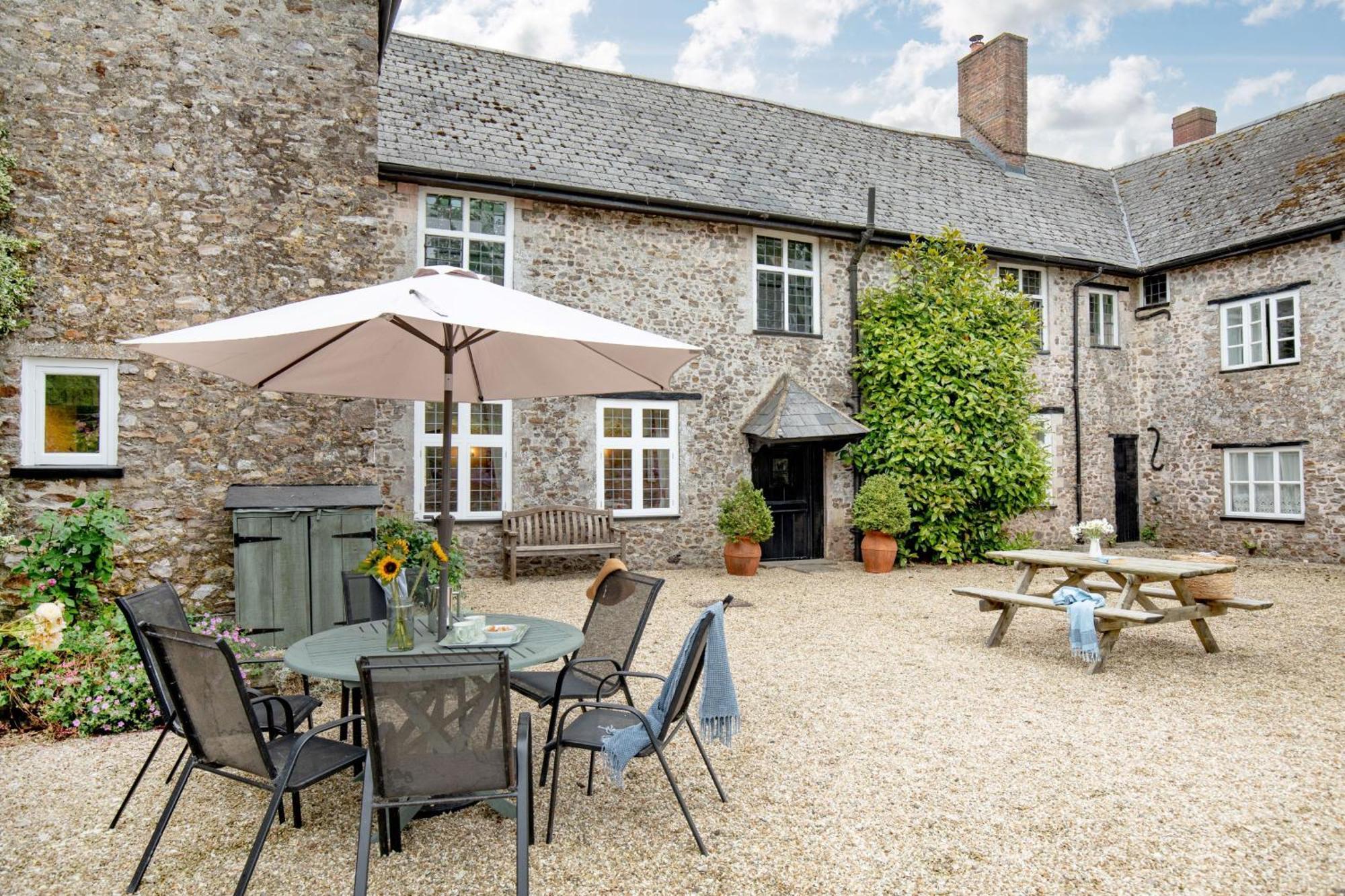 Sutton Barton Farmhouse Honiton Exteriör bild